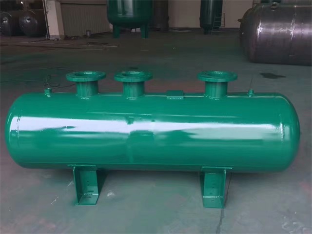 城口城口城口蒸汽分气缸